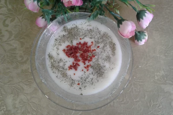 Terbiyeli Tavuk Çorbası Tarifi