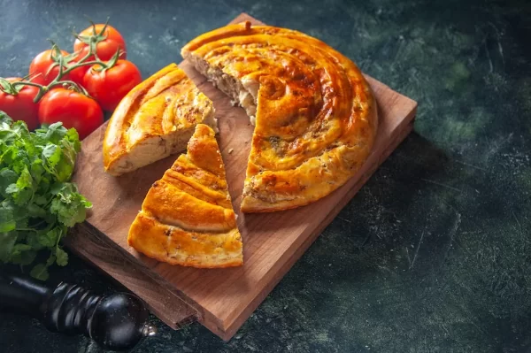 El Açması Kıymalı Börek – Pastane Böreği
