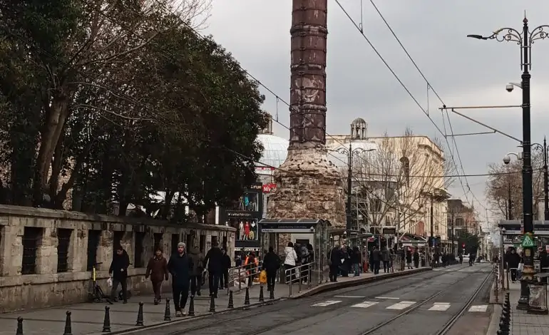 Çemberlitaş Nedir? İstanbul’un 1700 Yıllık Tarih Tanığı