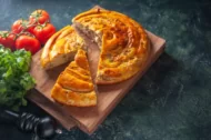 El Açması Kıymalı Börek - Pastane Böreği