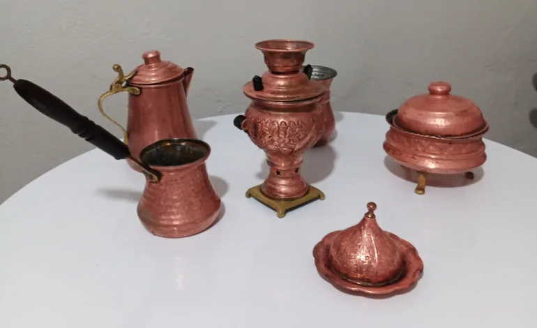 Kararan Bakırları Parlatmanın En Kolay Yolu