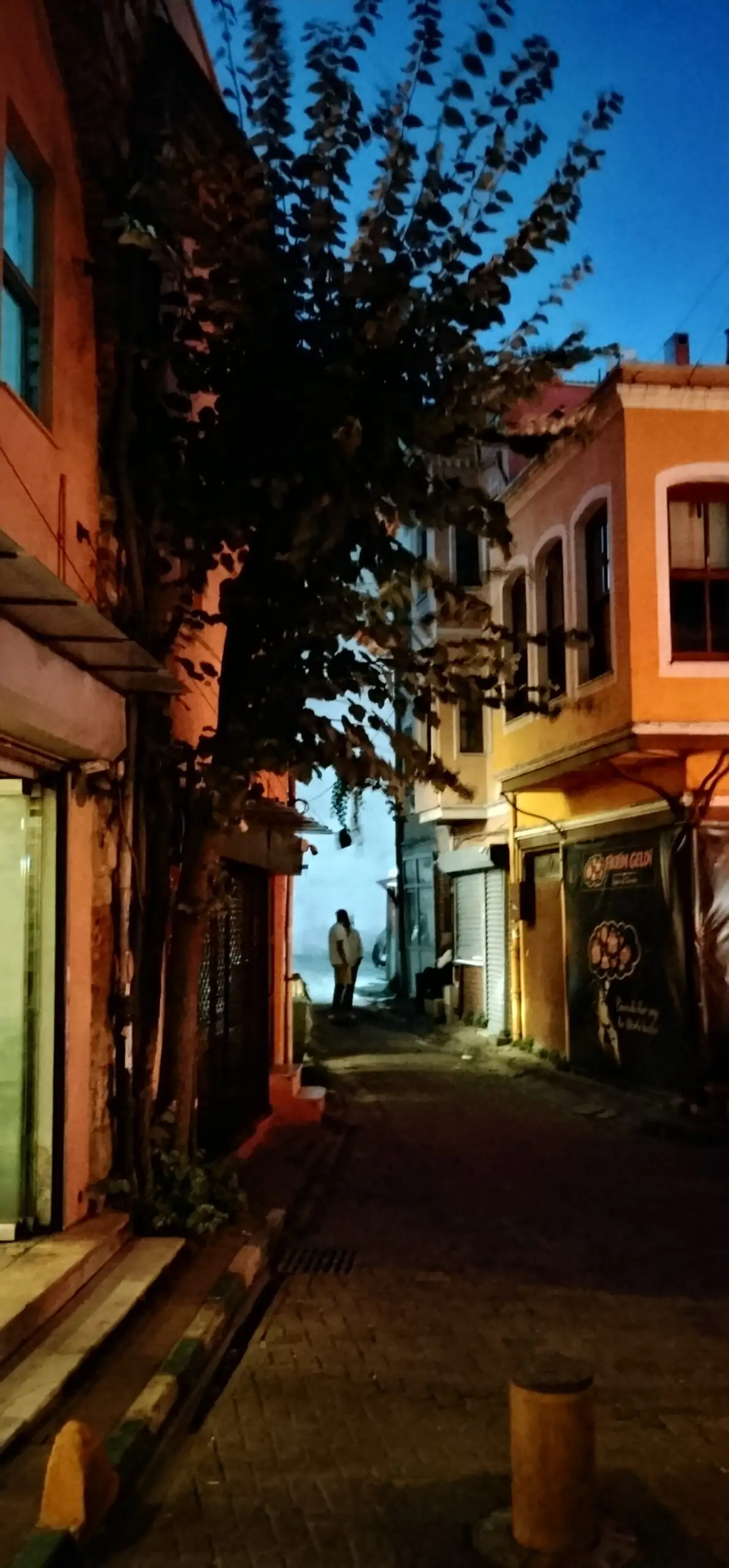 Balat: İstanbul’un Renkli Sokaklarında Tarihe Yolculuk
